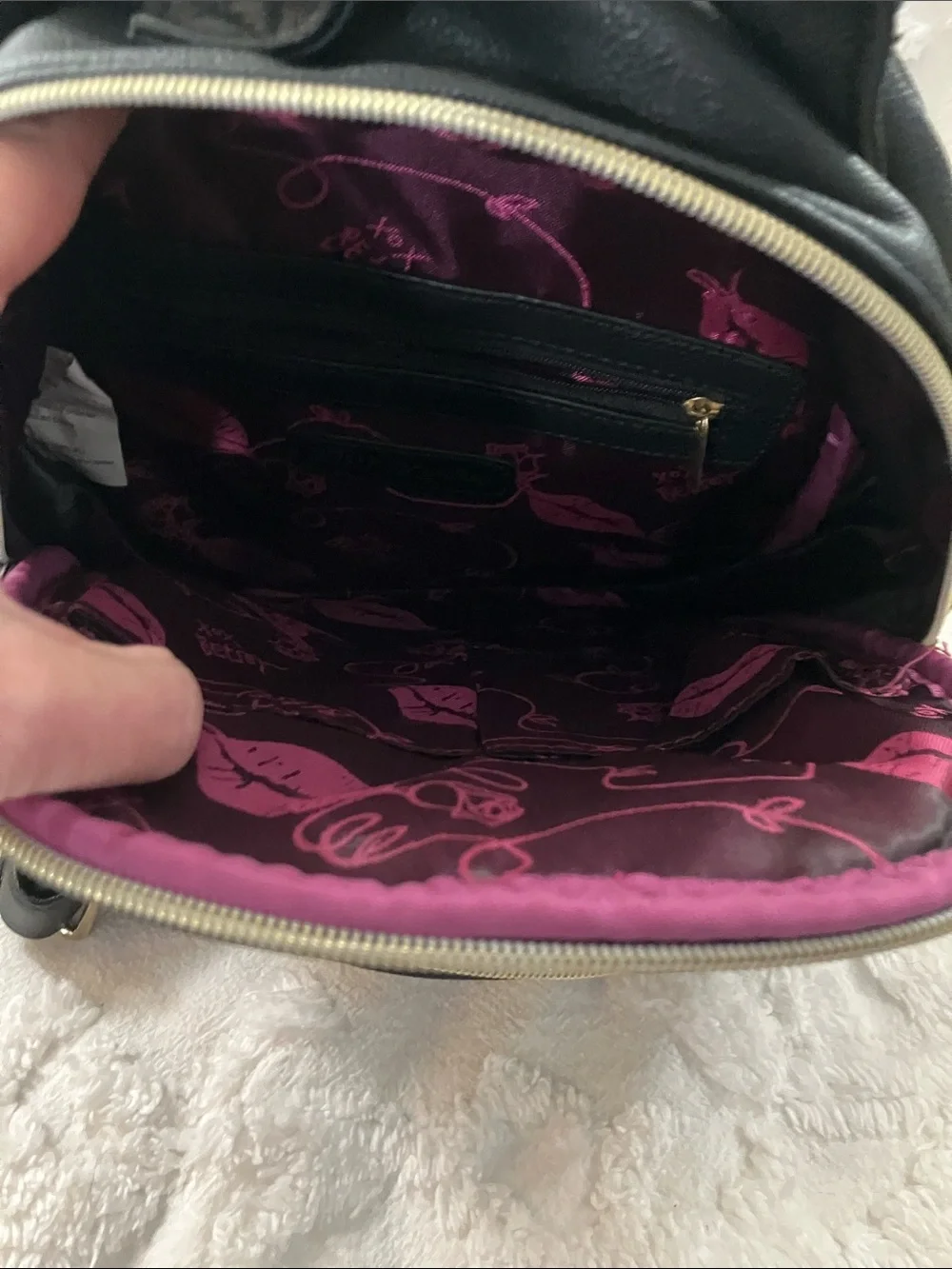 Betsey Johnson Black & Blush Quilted Cat Face Mini Backpack - Picture 6 of 6